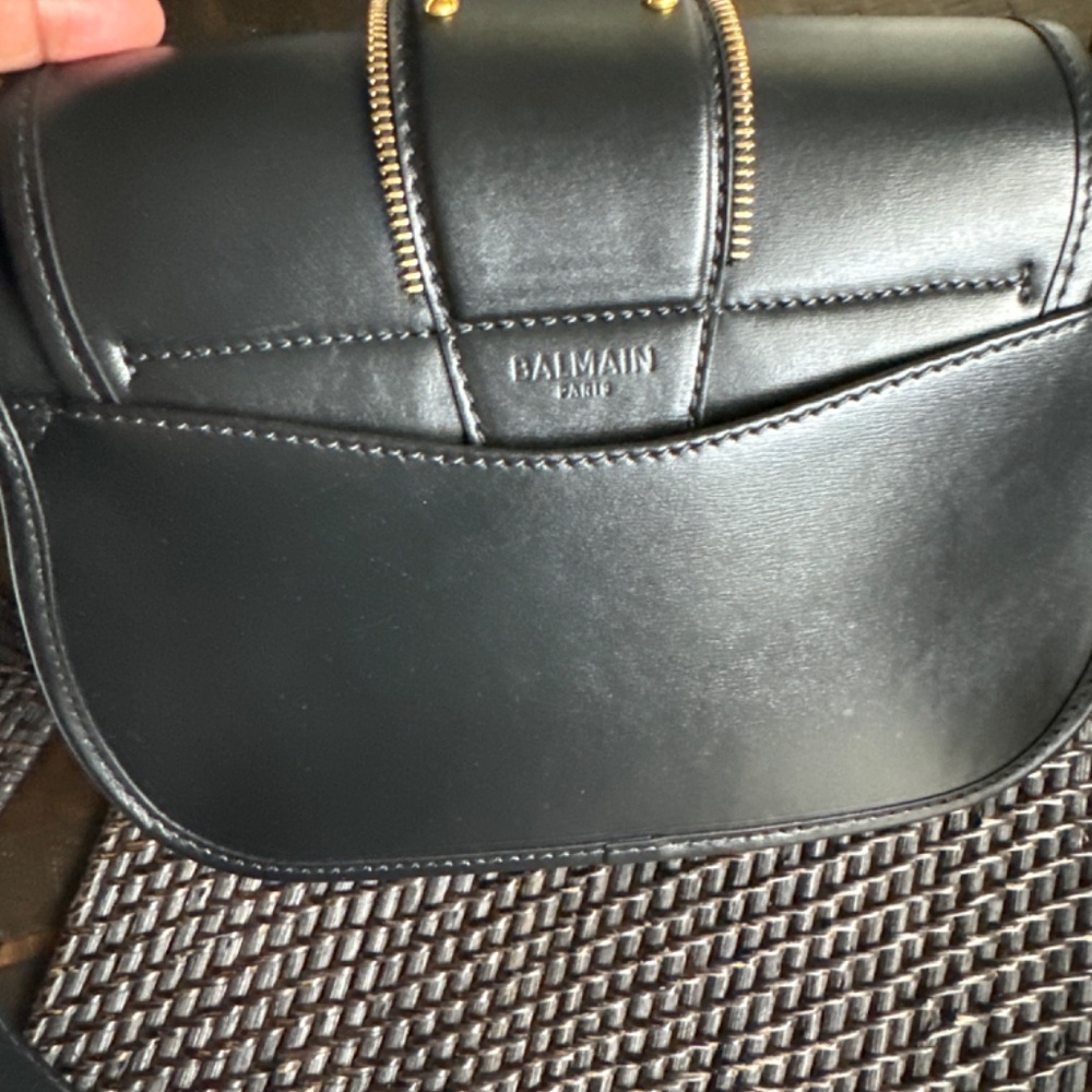 Balmain - Picture 3 of 10
